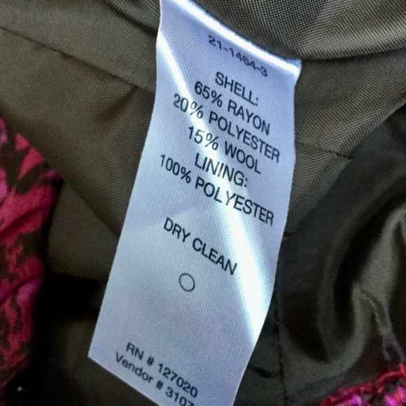 Tweed Chanel Like Pink Fuchsia Ruffle Collar Tailored Blazer Barbie Magenta EUC - Picture 5 of 5